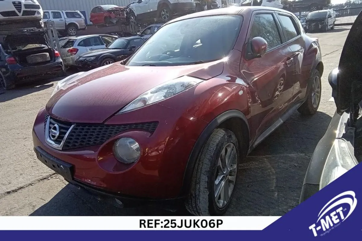 2013 NISSAN JUKE BREAKING FOR PARTS - Image 1