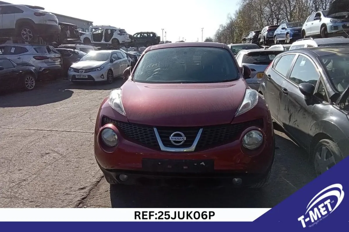 2013 NISSAN JUKE BREAKING FOR PARTS - Image 2