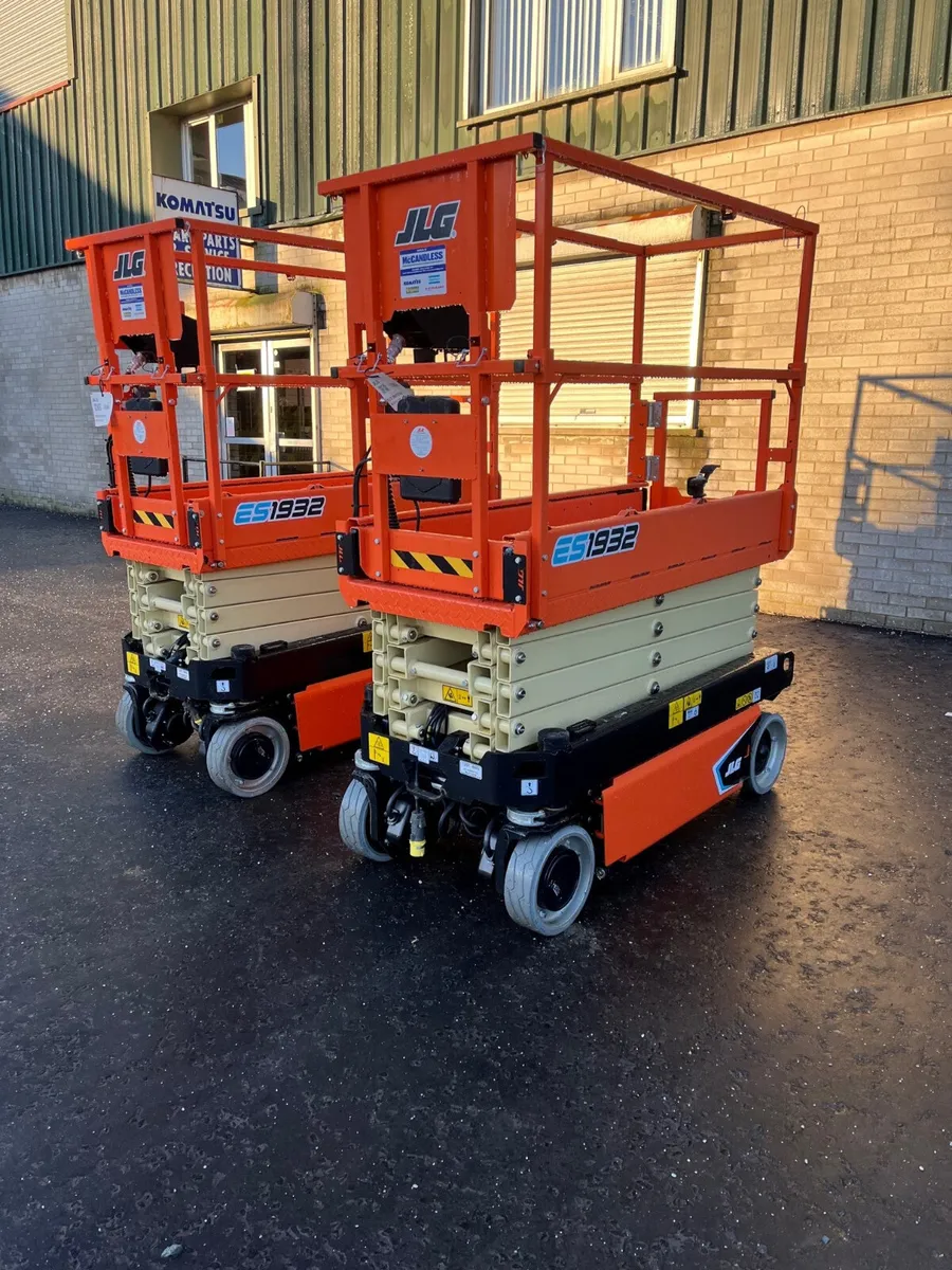 New JLG ES1932 Electric Scissor Lifts - Image 2