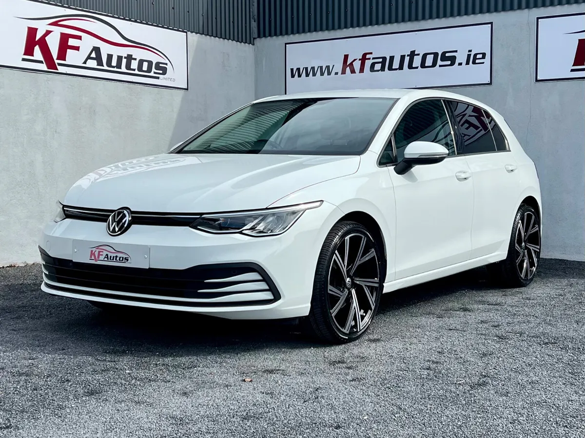 Volkswagen Golf Life 2.0TDI 6 Speed Man 115bhp 5dr - Image 1