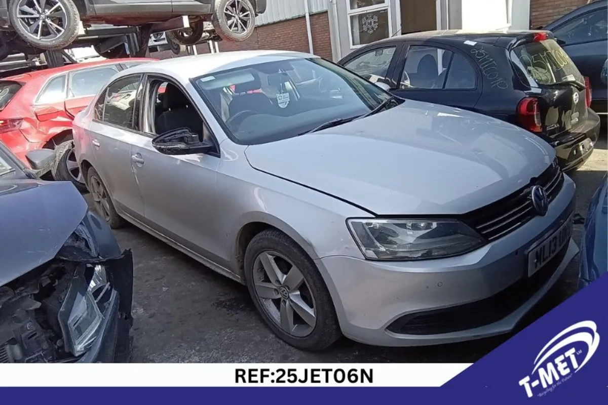 2013 VOLKSWAGEN JETTA BREAKING FOR PARTS - Image 1