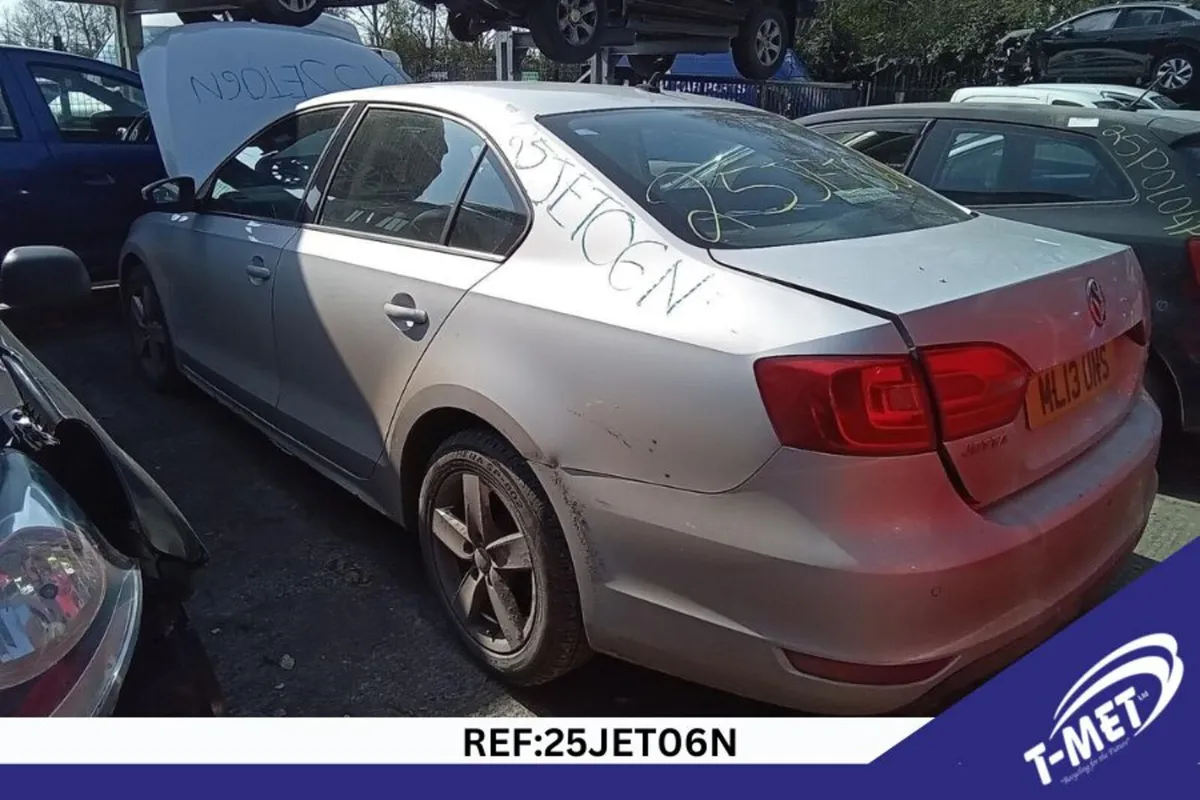 2013 VOLKSWAGEN JETTA BREAKING FOR PARTS - Image 4