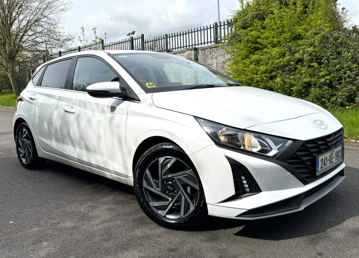 HYUNDAI i20 DELUXE PLUS - Image 1