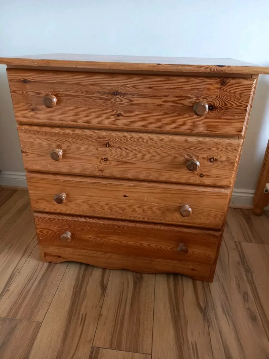 Solid pine chest of drawers - Image 2