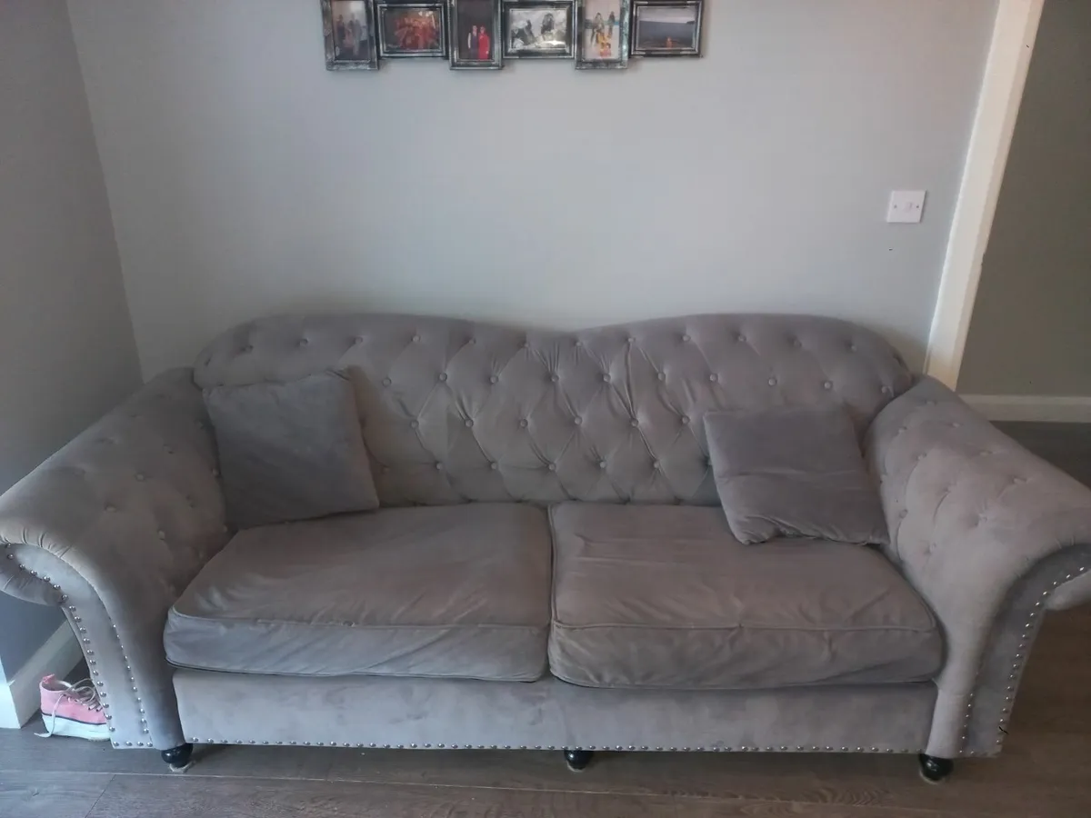 Suite furniture - Image 2
