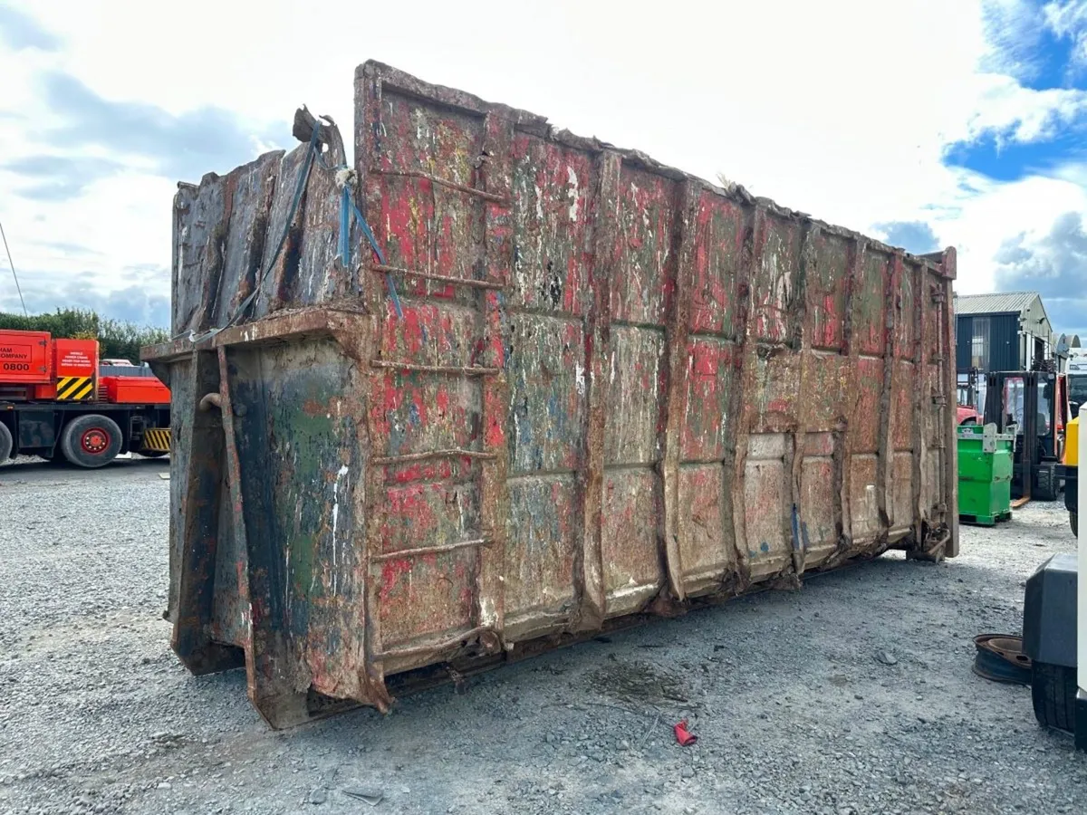 40 YRD HOOK SKIP......107V - Image 1