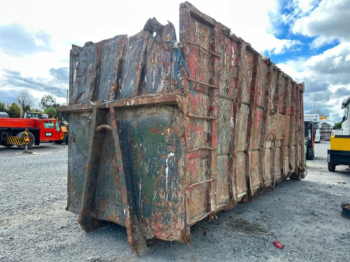 40 YRD HOOK SKIP......107V - Image 2