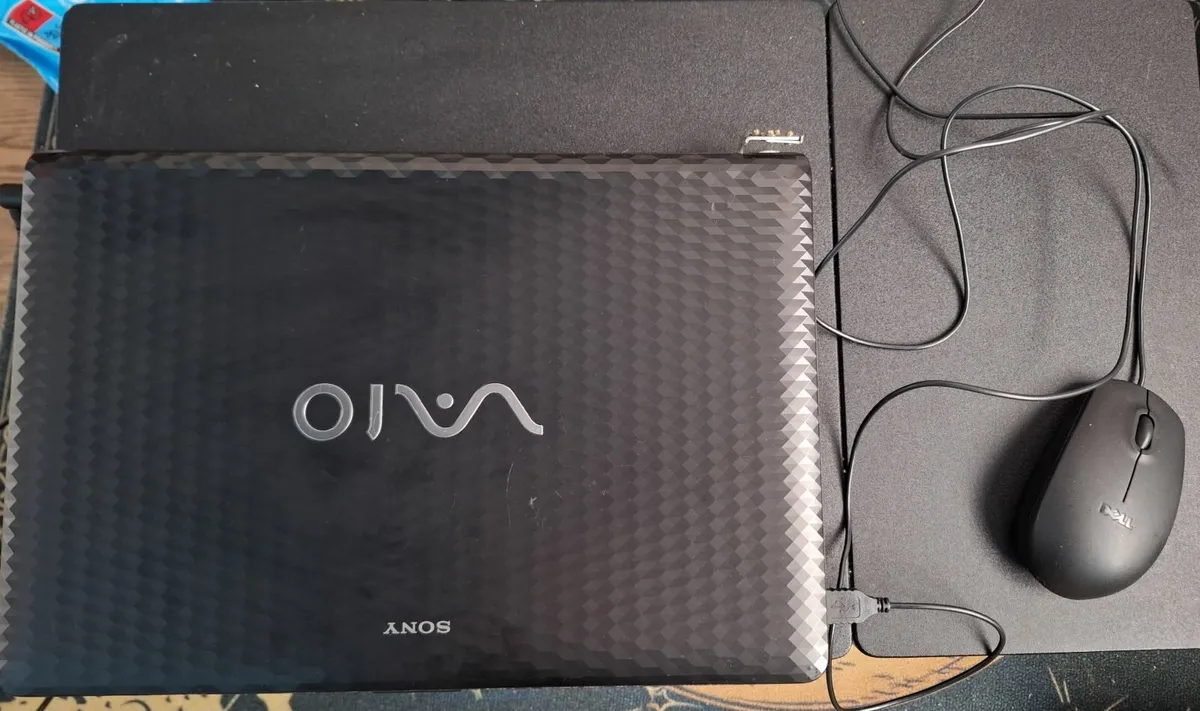 Laptop Sony Vaio - Image 1
