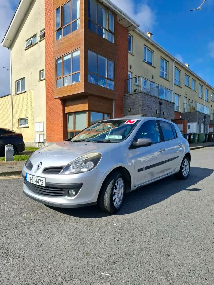 Renault Clio - Image 2