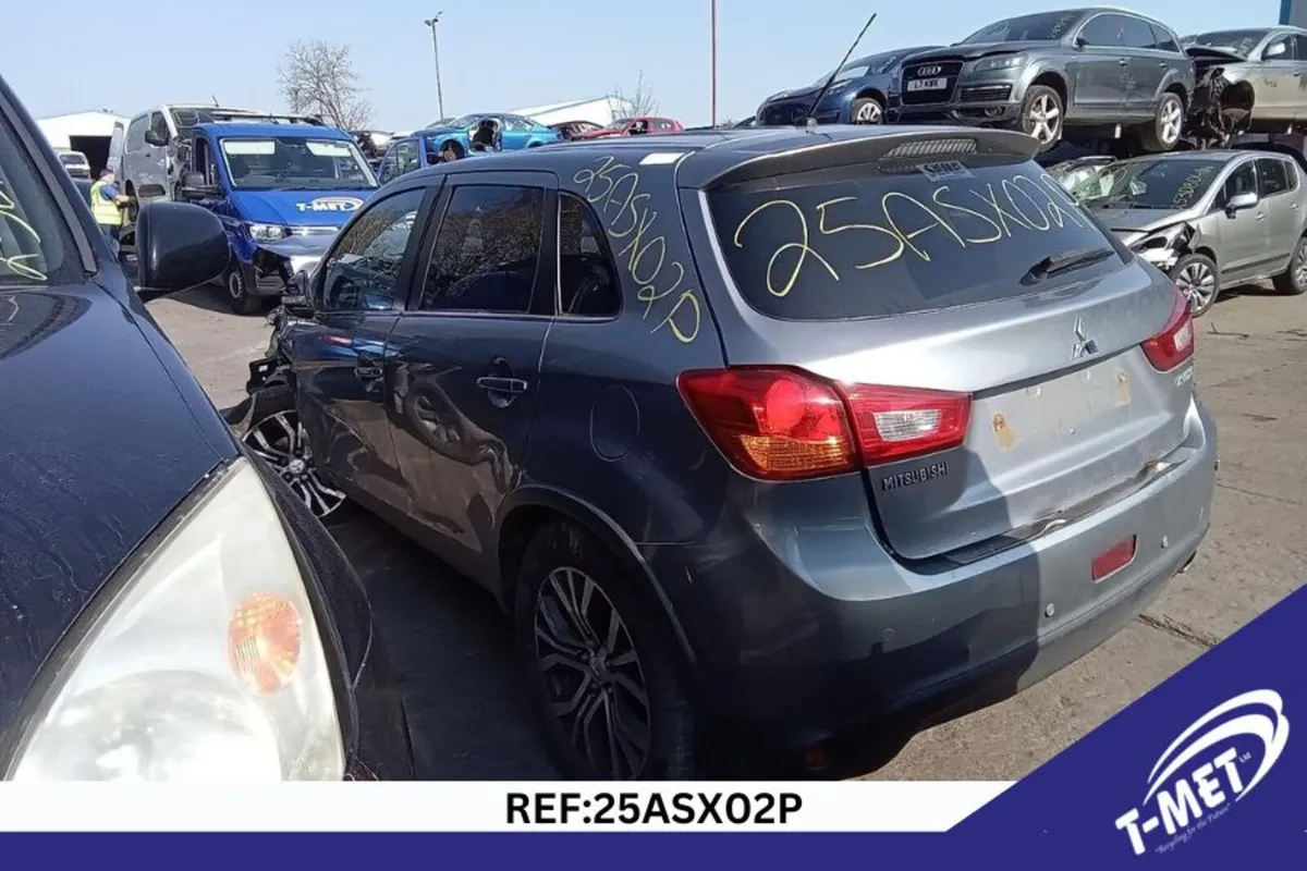 2016 MITSUBISHI ASX BREAKING FOR PARTS - Image 3