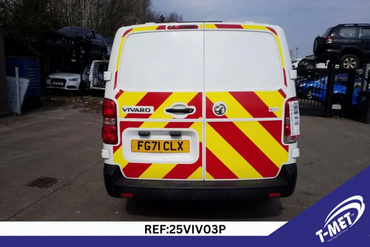 2021 VAUXHALL VIVARO BREAKING FOR PARTS - Image 2