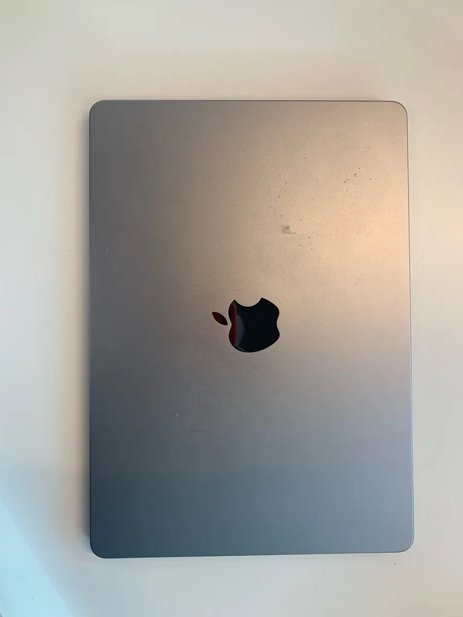 MacBook Air 2022| M2 - Image 1