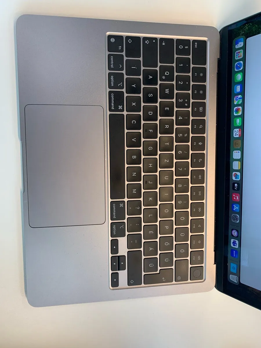 MacBook Air 2022| M2 - Image 2