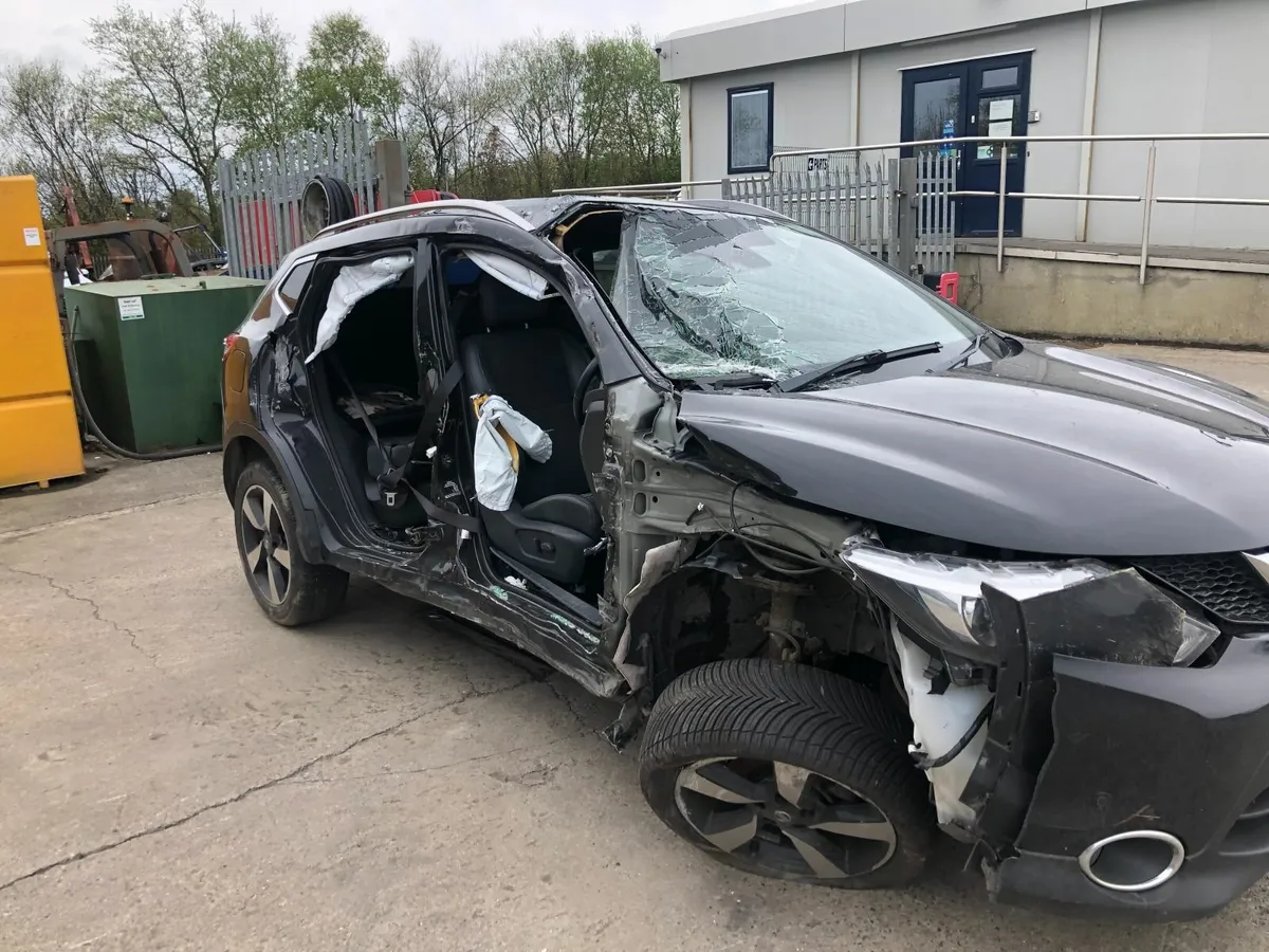 2017 NISSAN QASHQAI 1.5 dsl - Image 4