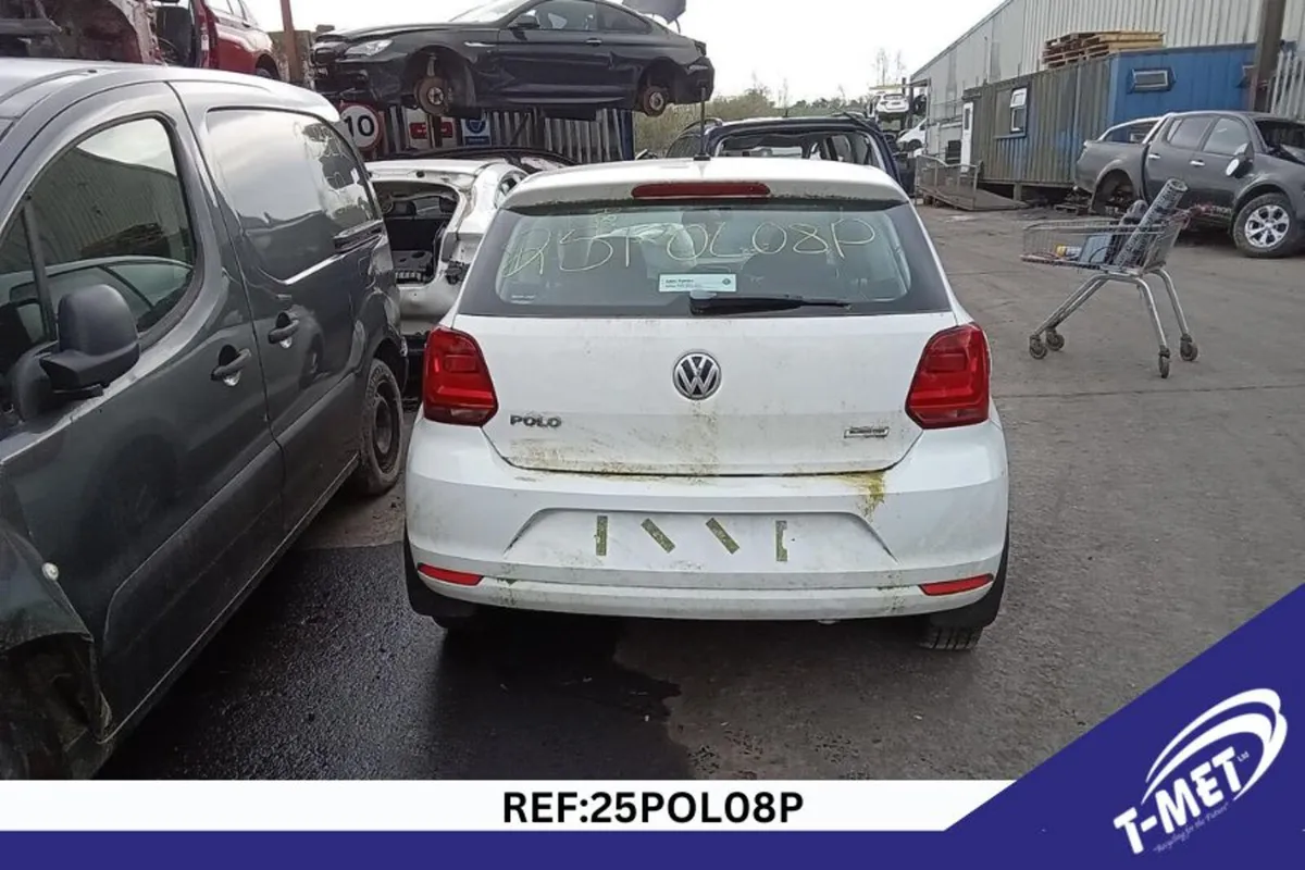 2014 VOLKSWAGEN POLO BREAKING FOR PARTS - Image 1