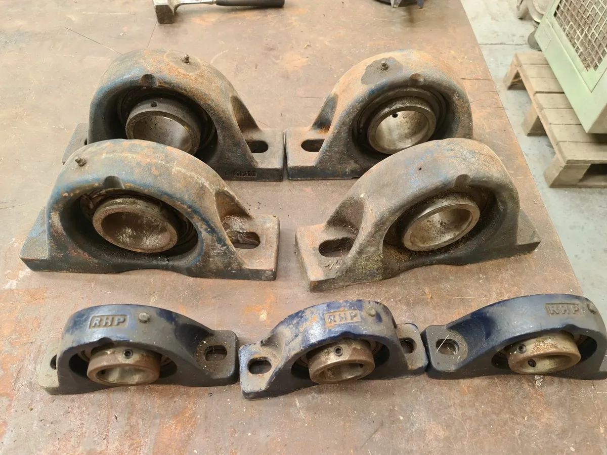 Pillow block bearings