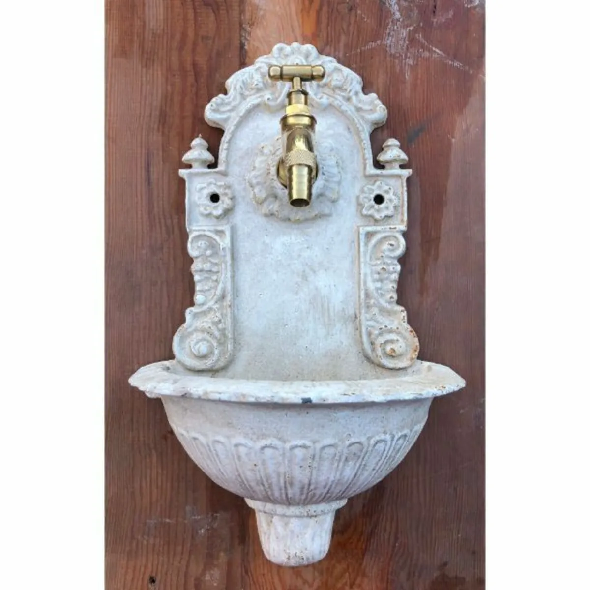 Wall mounted garden tap – H297