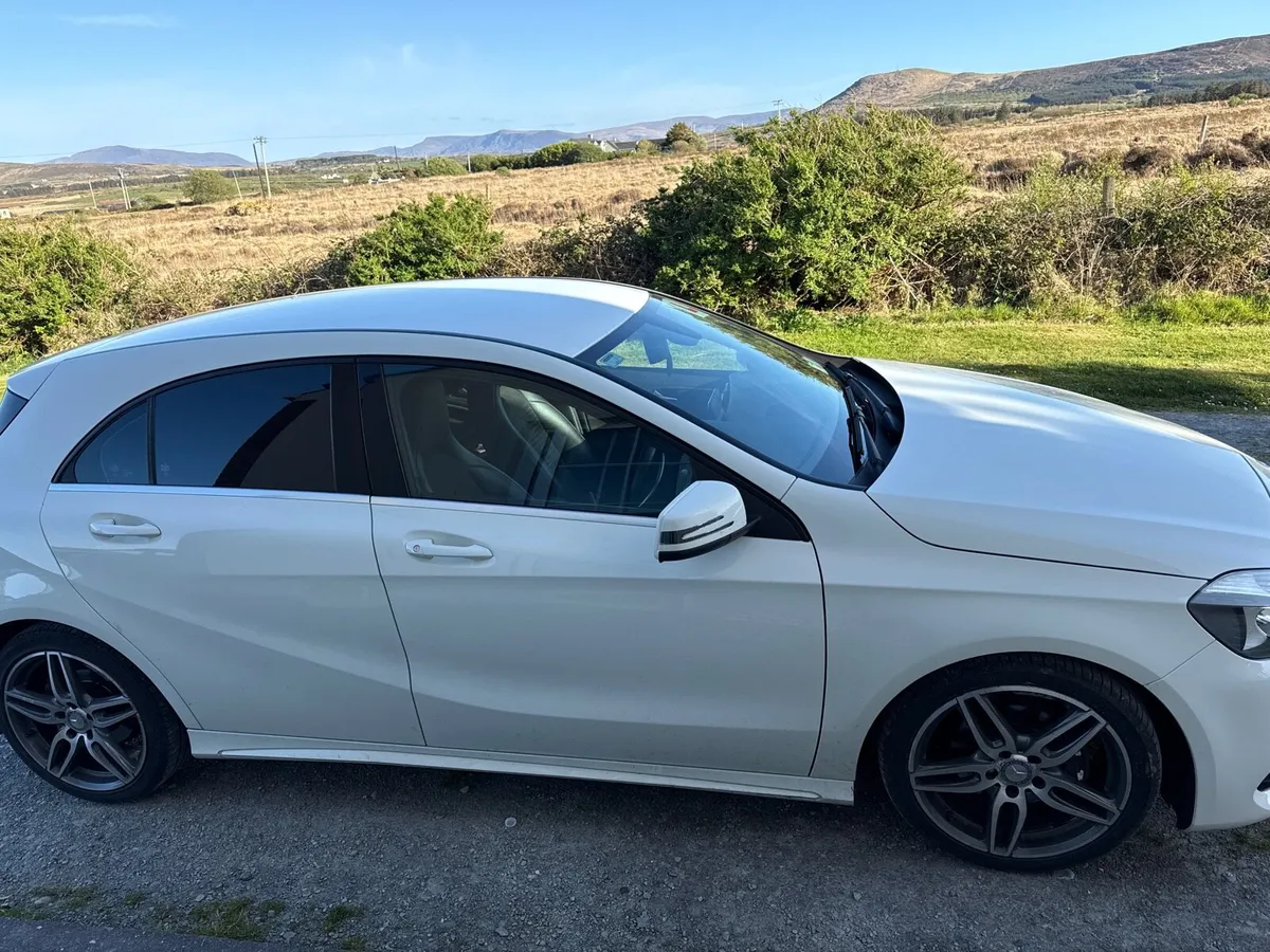 Mercedes-Benz A-Class 2015 - Image 3