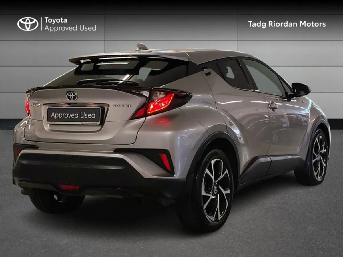Toyota C-HR Hybrid Sport Mono - Image 2