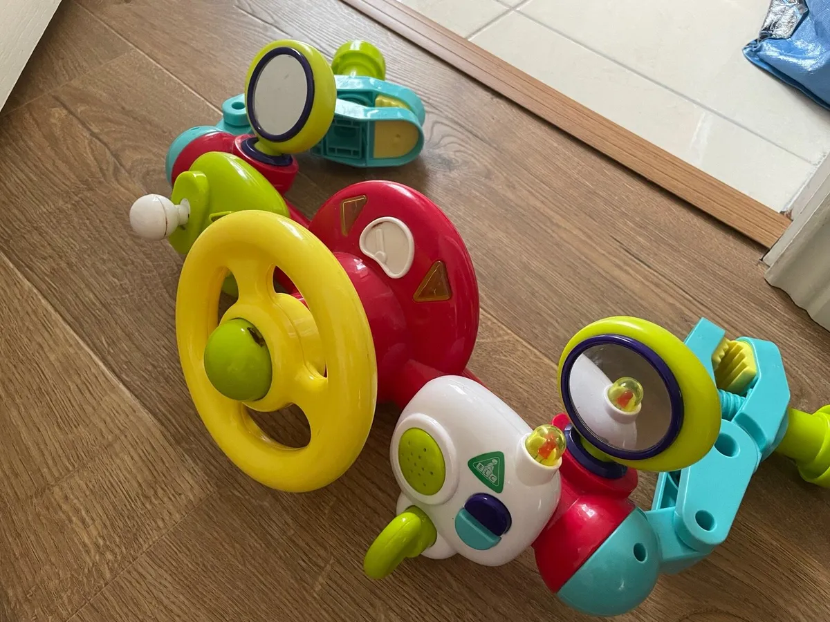 Buggy play attachment