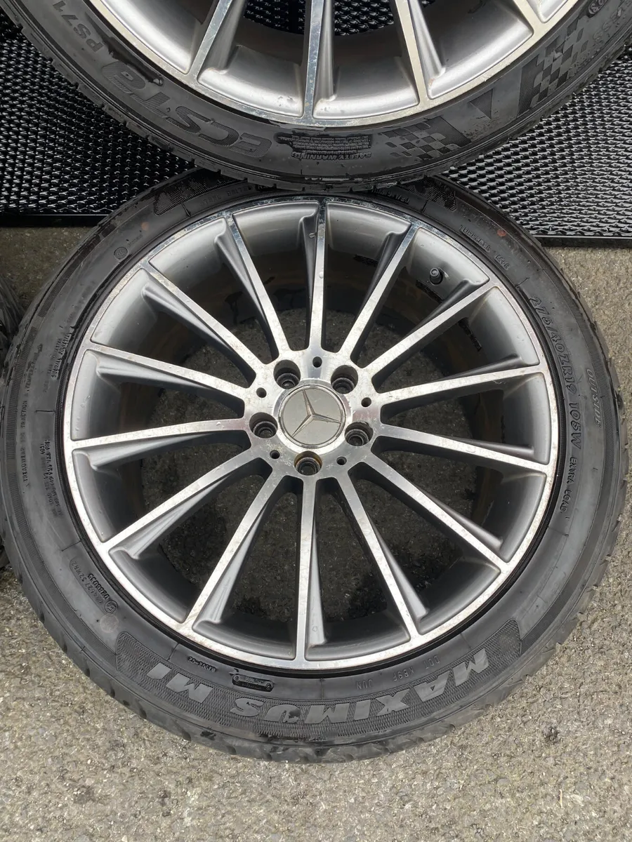 Mercedes 19 inch  alloy  wheels REF 25-030 - Image 2