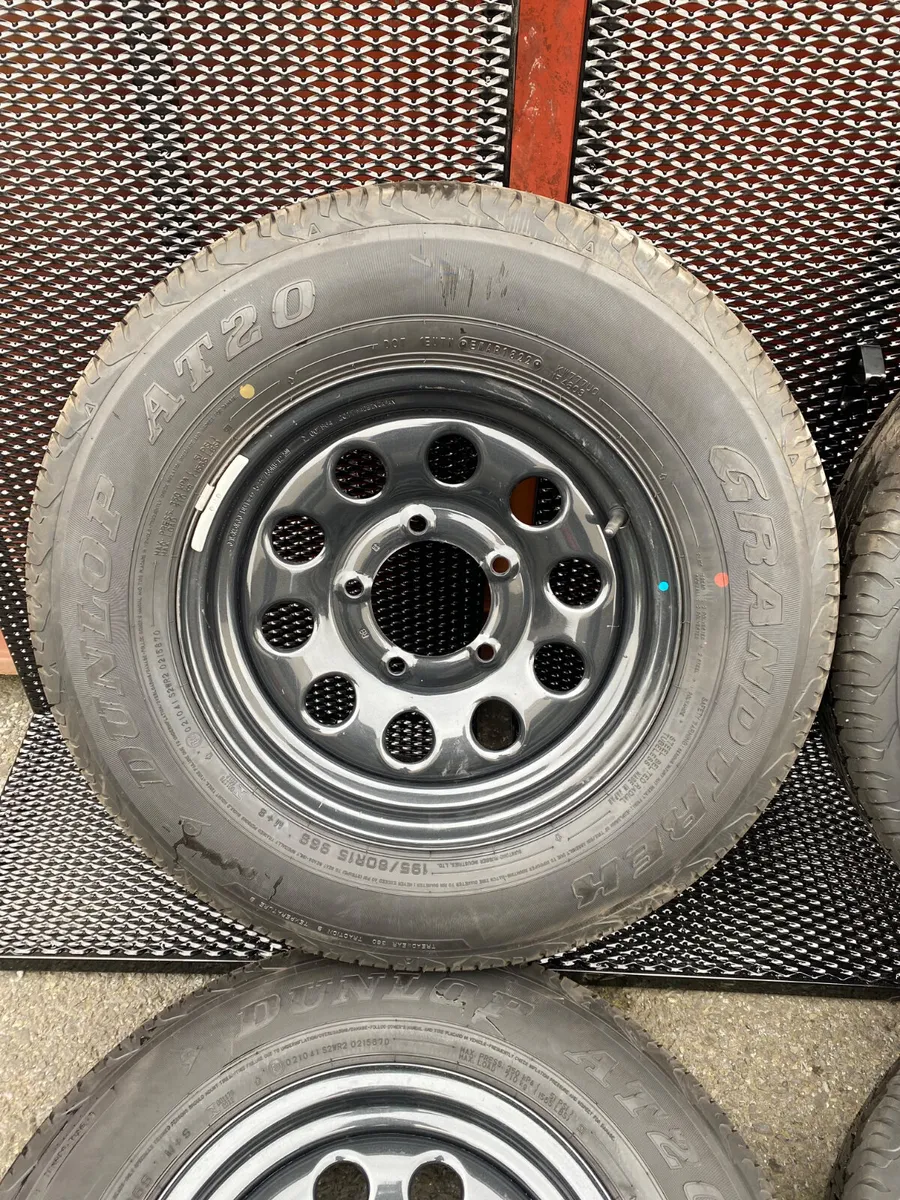 Suzuki jimny 15 inch wheels new tyres ref 25-023 - Image 2