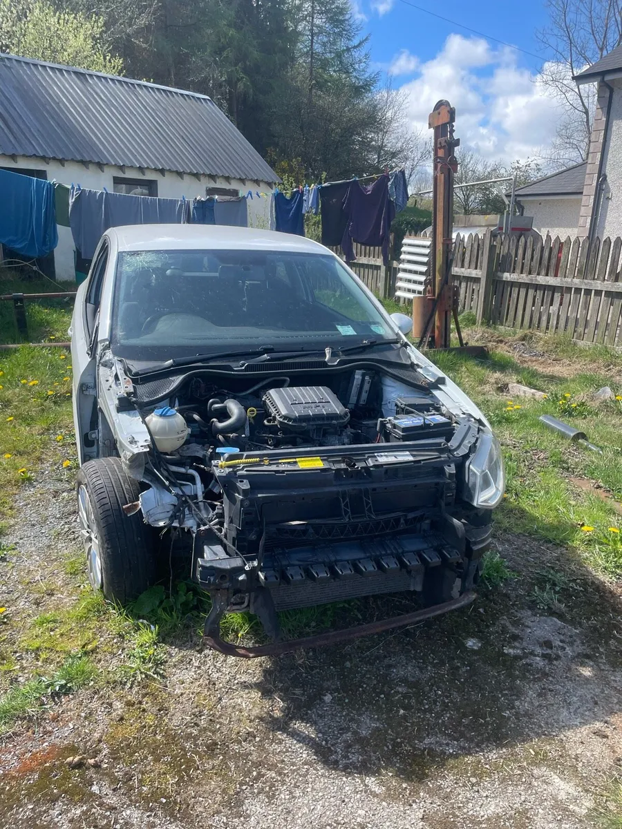 Vw polo 2014 all parts with it - Image 4