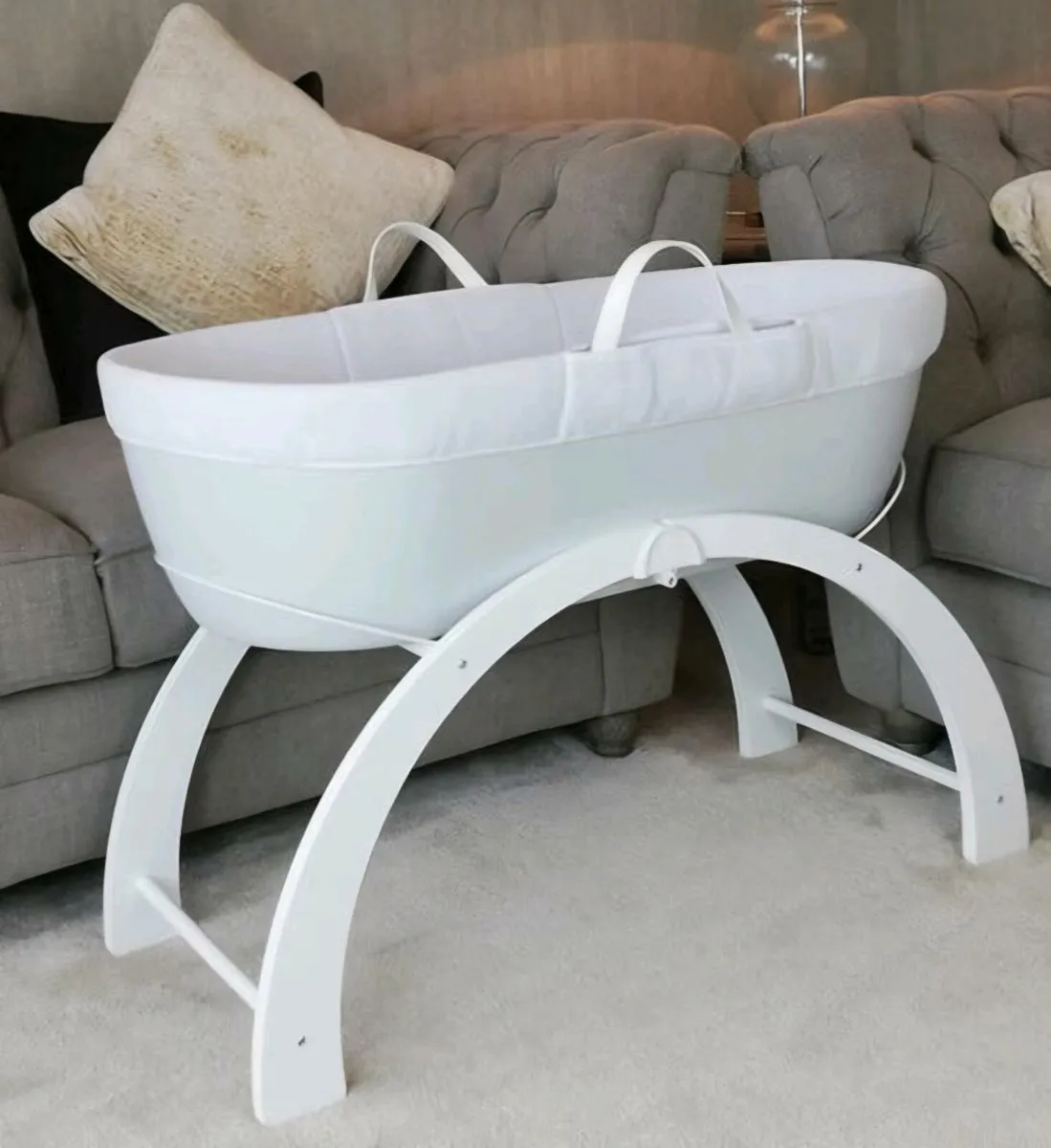 Shnuggle dreami moses basket - Image 1