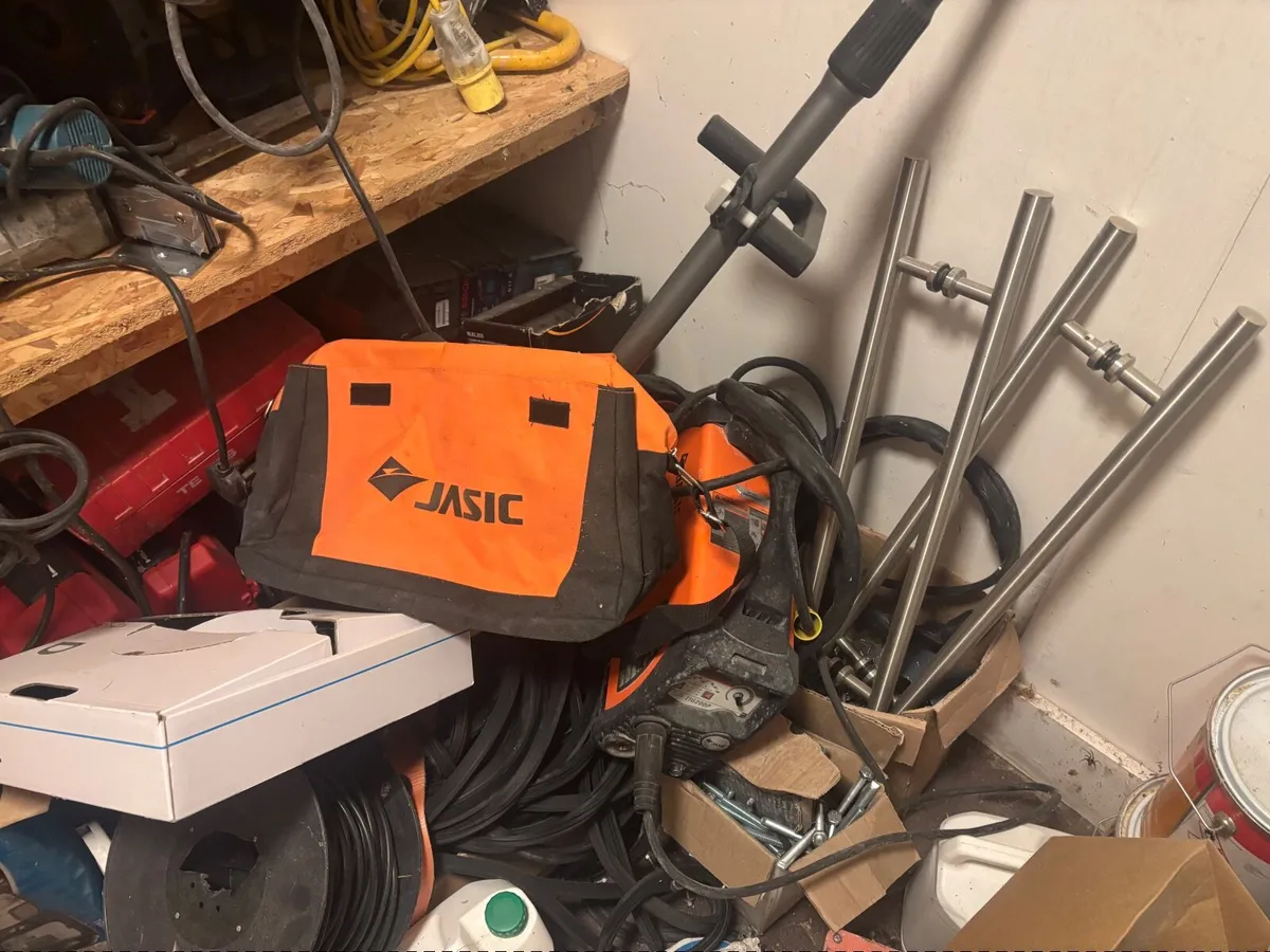 Welder - Image 2