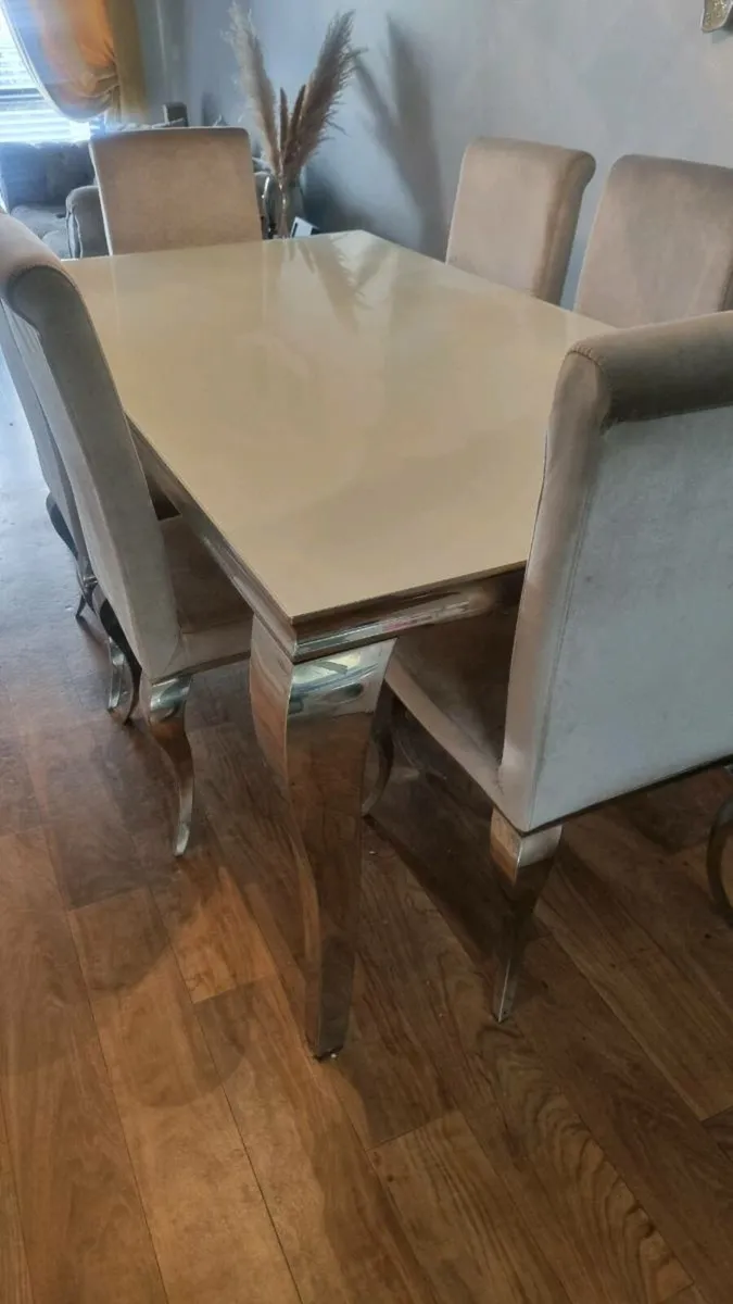 Dining Table & 6 Chairs - Image 2