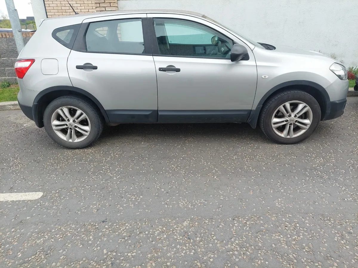 2012 Nissan Qashqai - Image 2