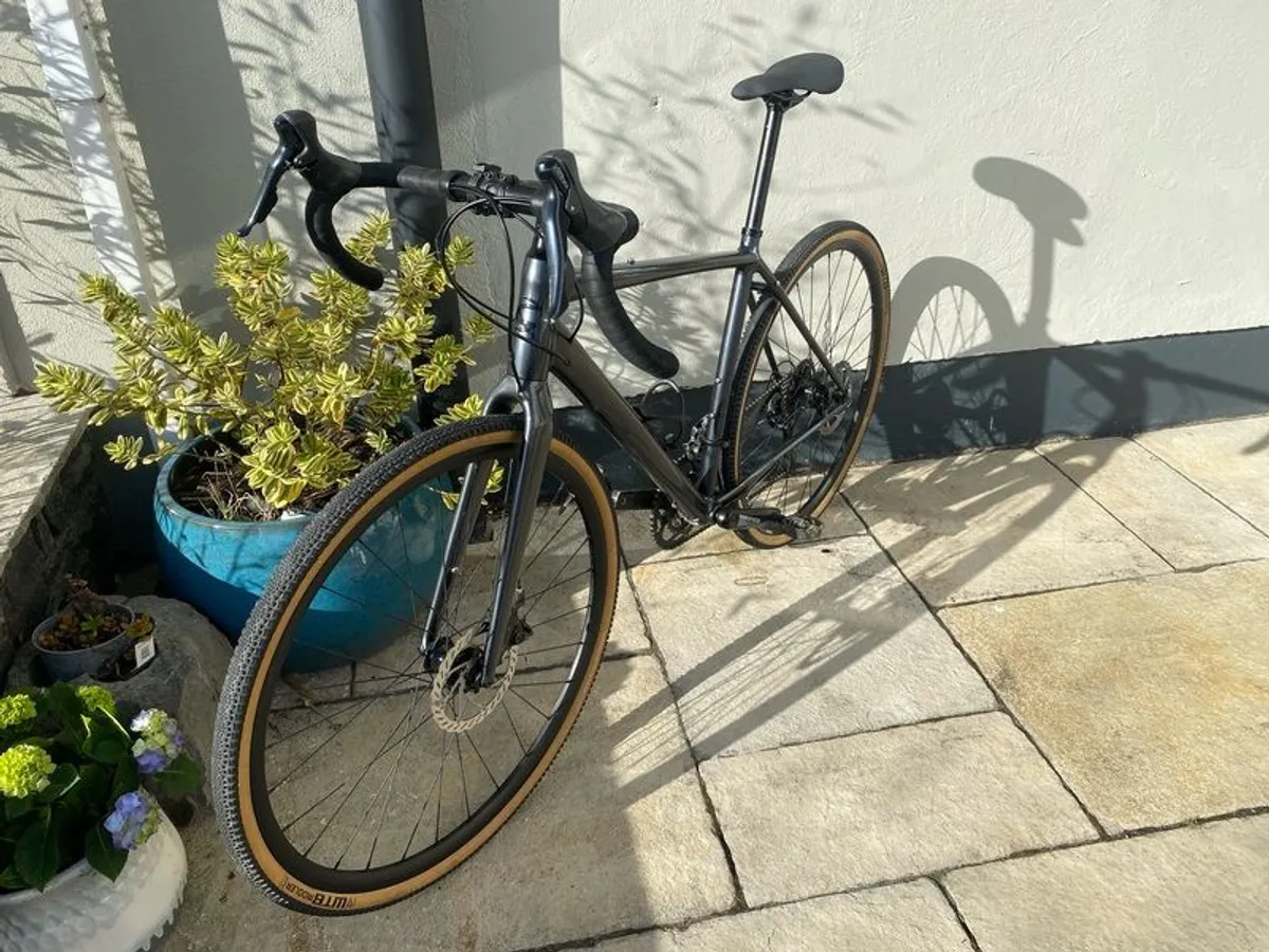 Cannondale Topstone Gravel Bike - Image 2