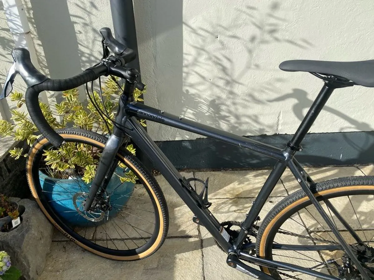 Cannondale Topstone Gravel Bike - Image 4