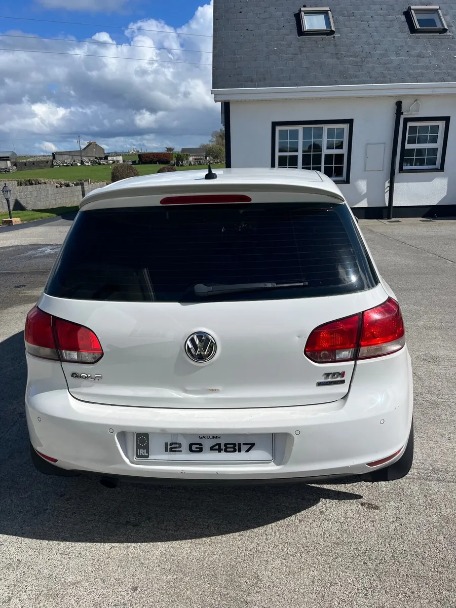 Volkswagen Golf 2012 - Image 2