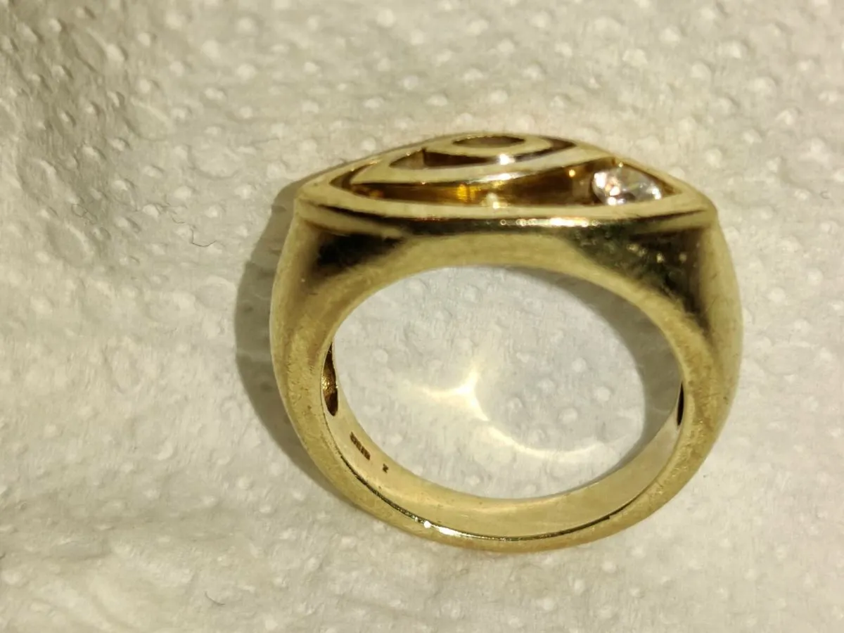 STAR TREK EYE, 9CT Gold 5.15 Gram New Unisex Ring - Image 2
