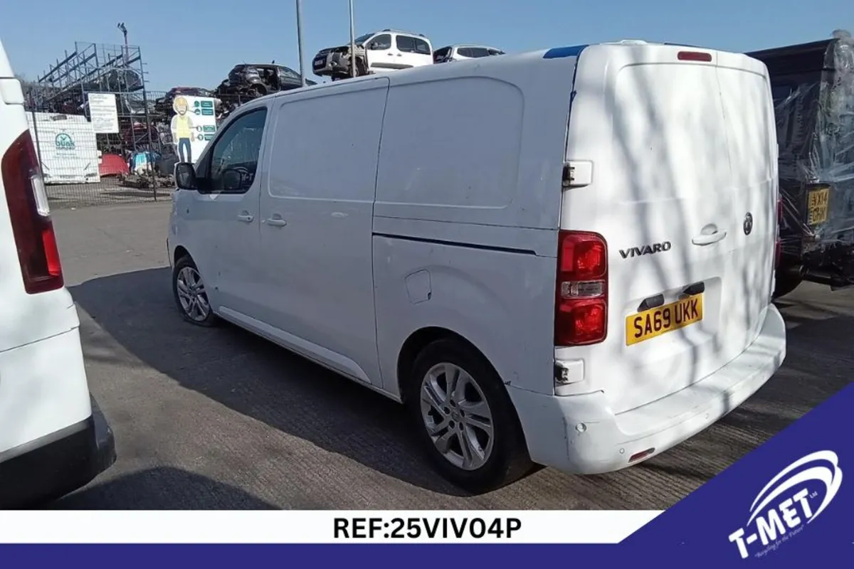 2019 VAUXHALL VIVARO BREAKING FOR PARTS - Image 1