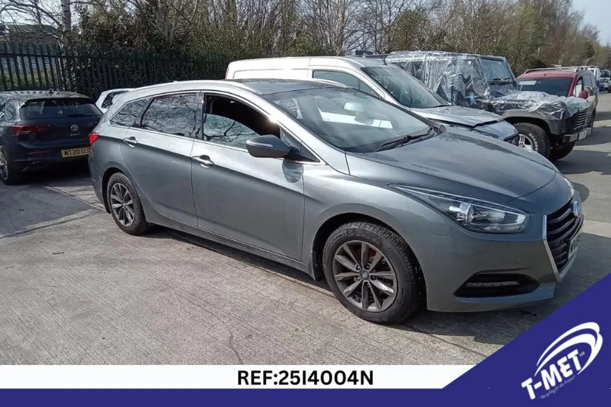 2018 HYUNDAI I40 BREAKING FOR PARTS - Image 1