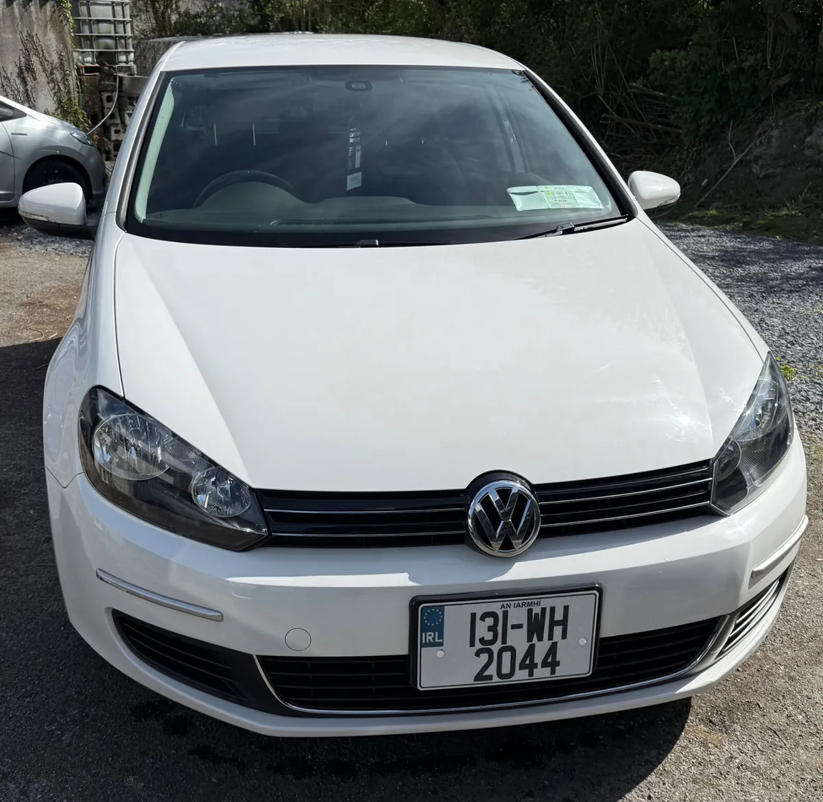 Volkswagen Golf 2013/Automatic/ Reverse Camera - Image 2