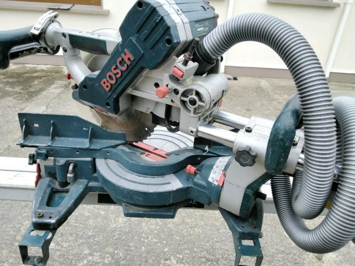 Saw - Image 1
