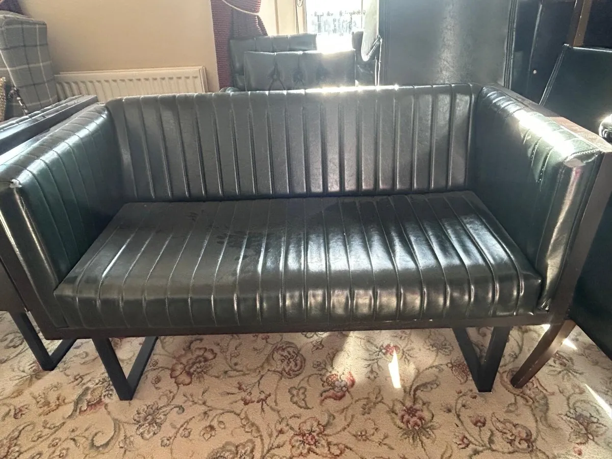 Couch and chair set - Image 1