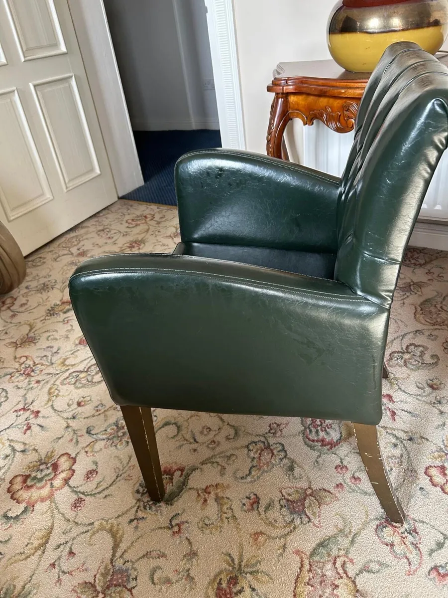 Couch and chair set - Image 2