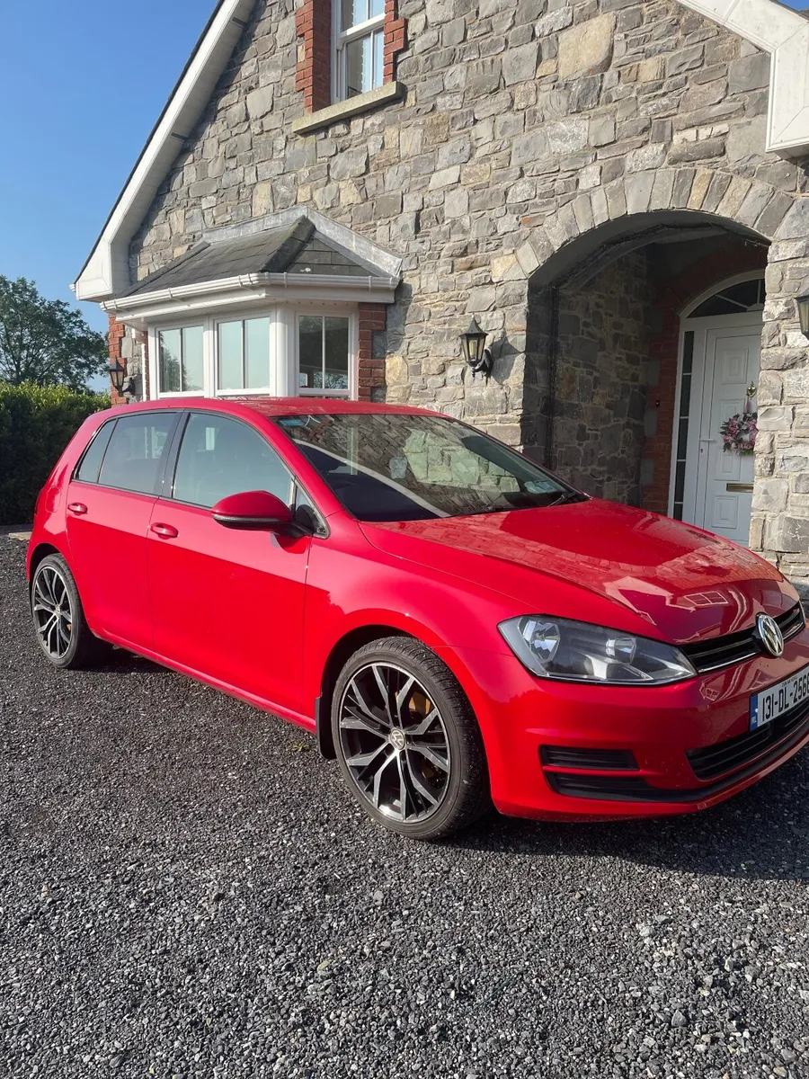 Volkswagen Golf 2013 - Image 1