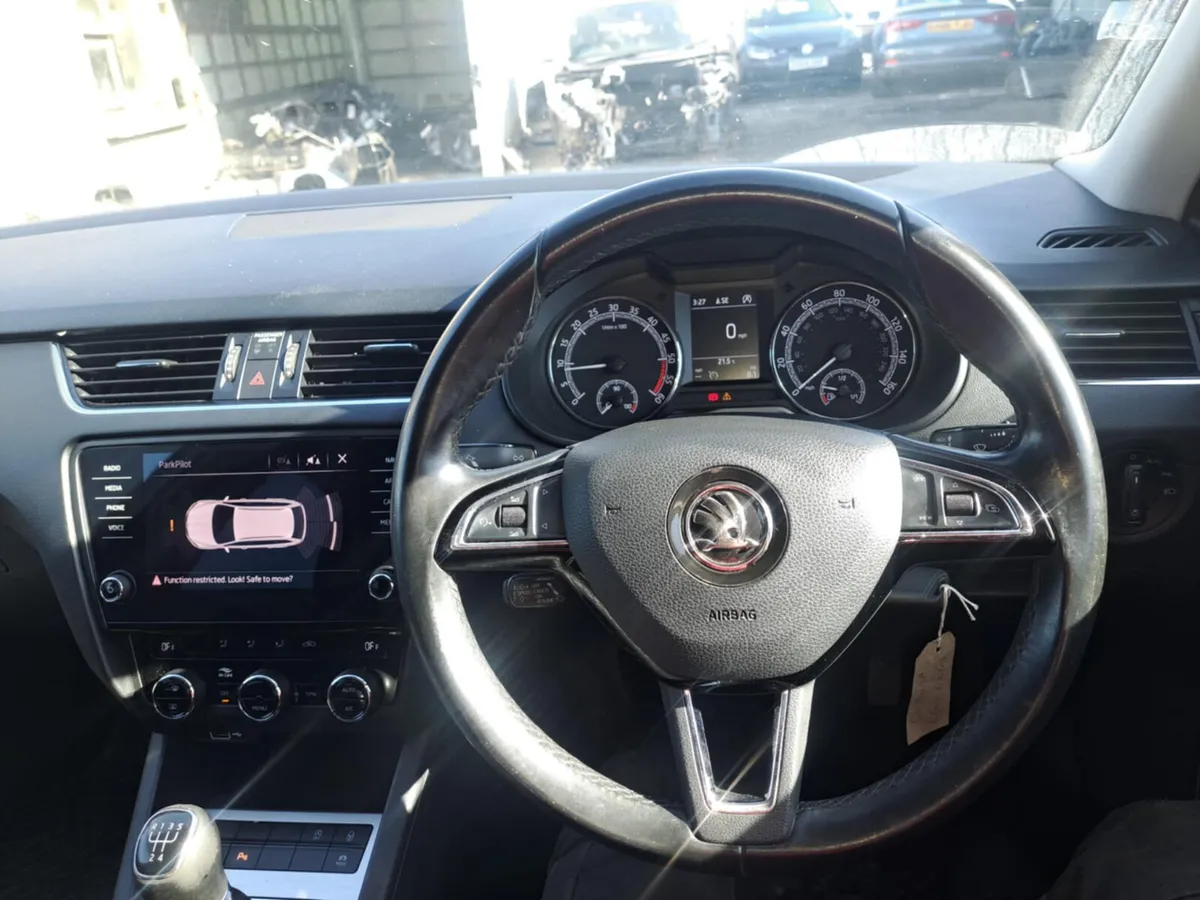 2018 SKODA OCTAVIA ESTATE 1.6D FOR BREAKING! - Image 2