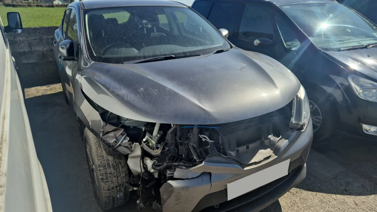 2016 NISSAN QASHQAI 1.2 PETROL AUTOMATIC FOR PARTS - Image 4
