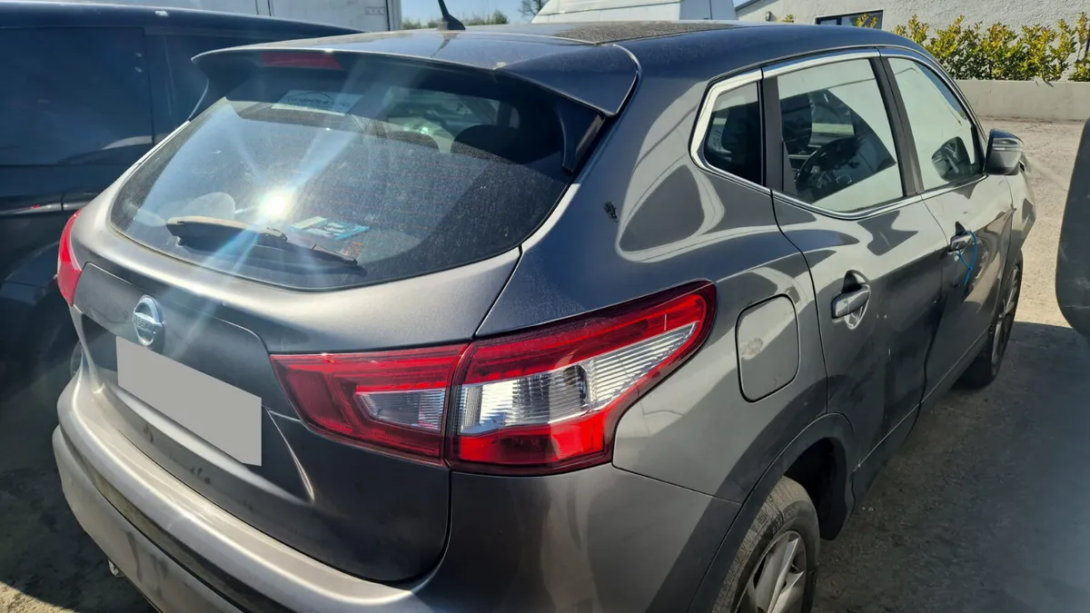 2016 NISSAN QASHQAI 1.2 PETROL AUTOMATIC FOR PARTS - Image 2