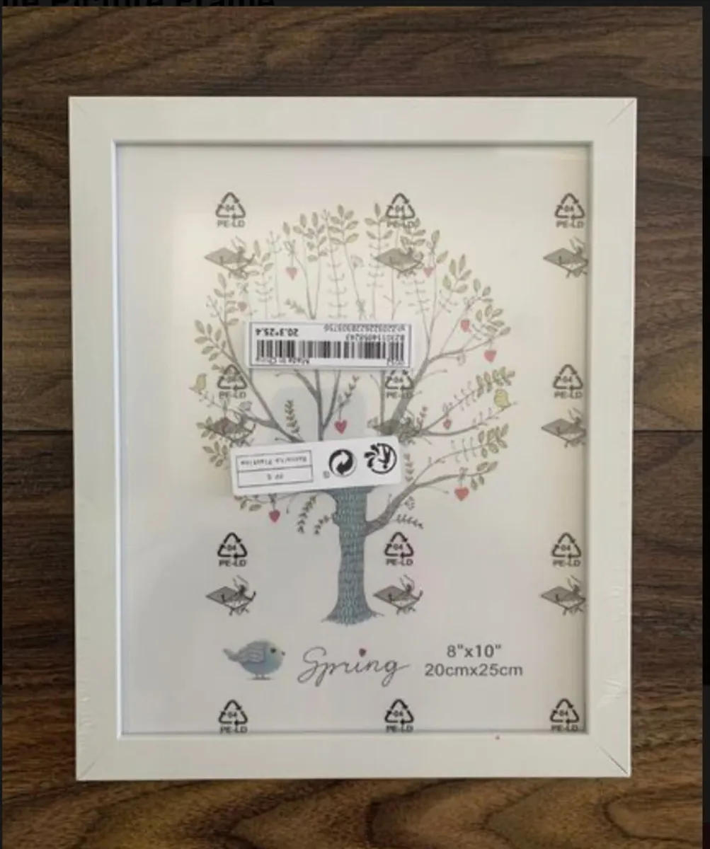 NEW Whote Photo Frame / Picture Frame