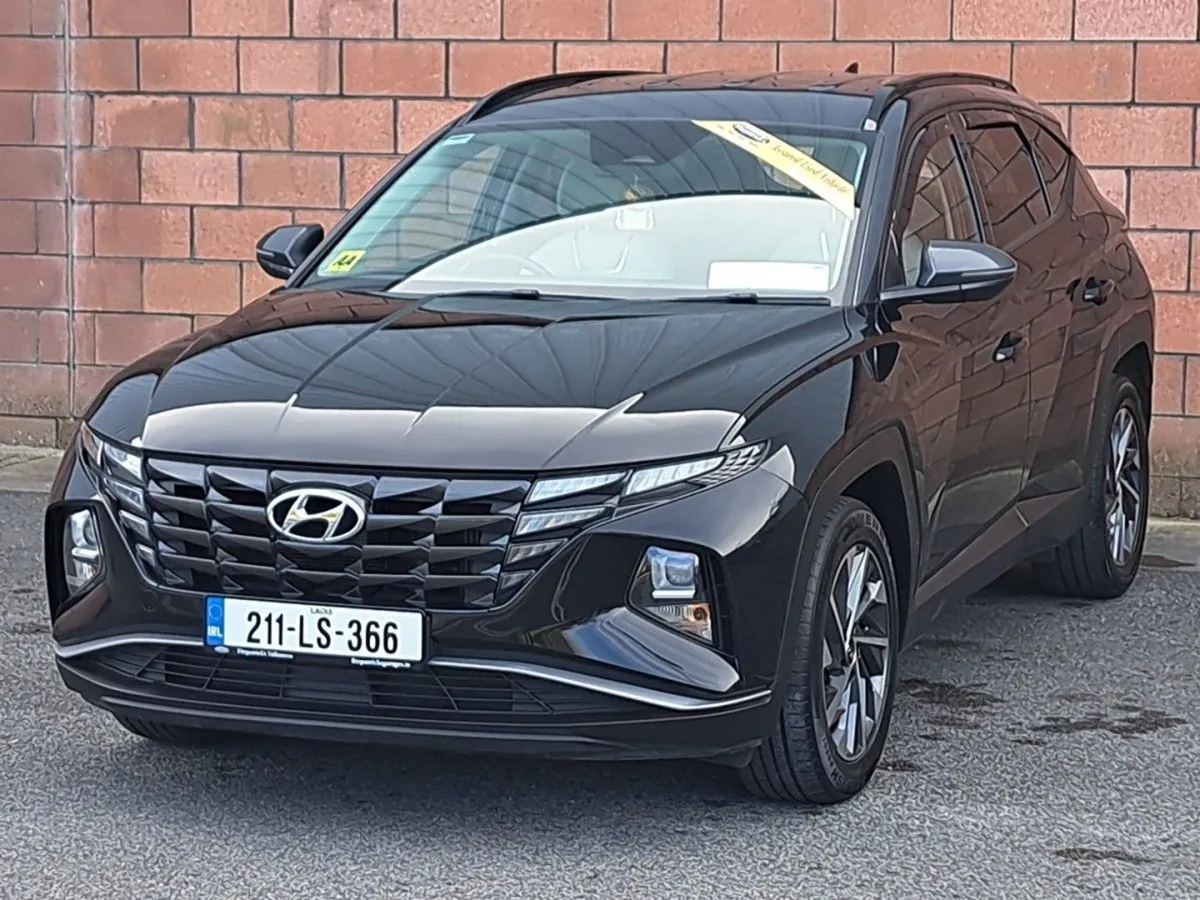 Hyundai Tucson Executive Model 1.6 Diesel. - Image 2