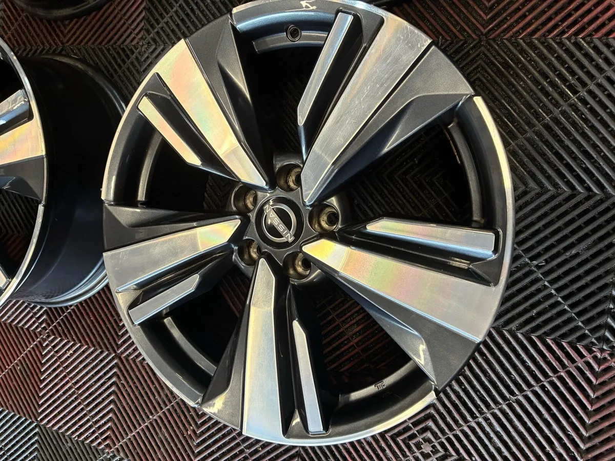 2024 19” Nissan Rims - Image 4