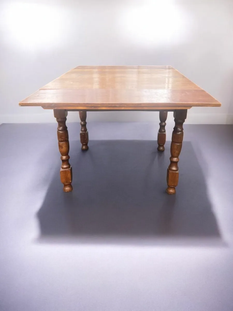 Table - Vintage - Mid Century - Extending. - Image 3