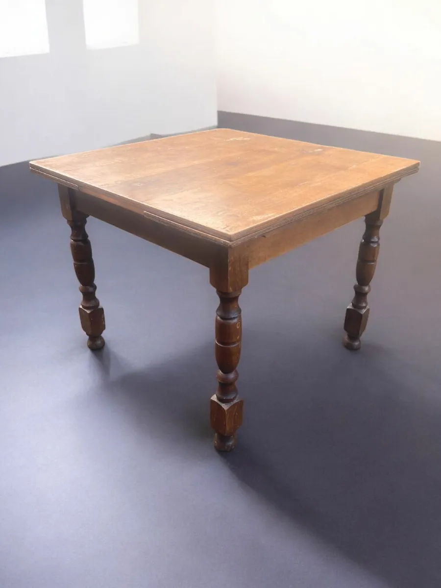 Table - Vintage - Mid Century - Extending. - Image 1